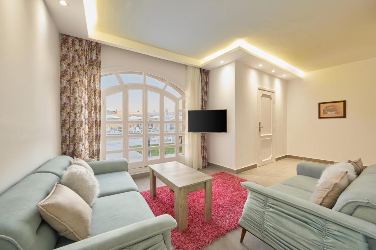Le Royal Marina Hotel El Alamein Bagian luar foto