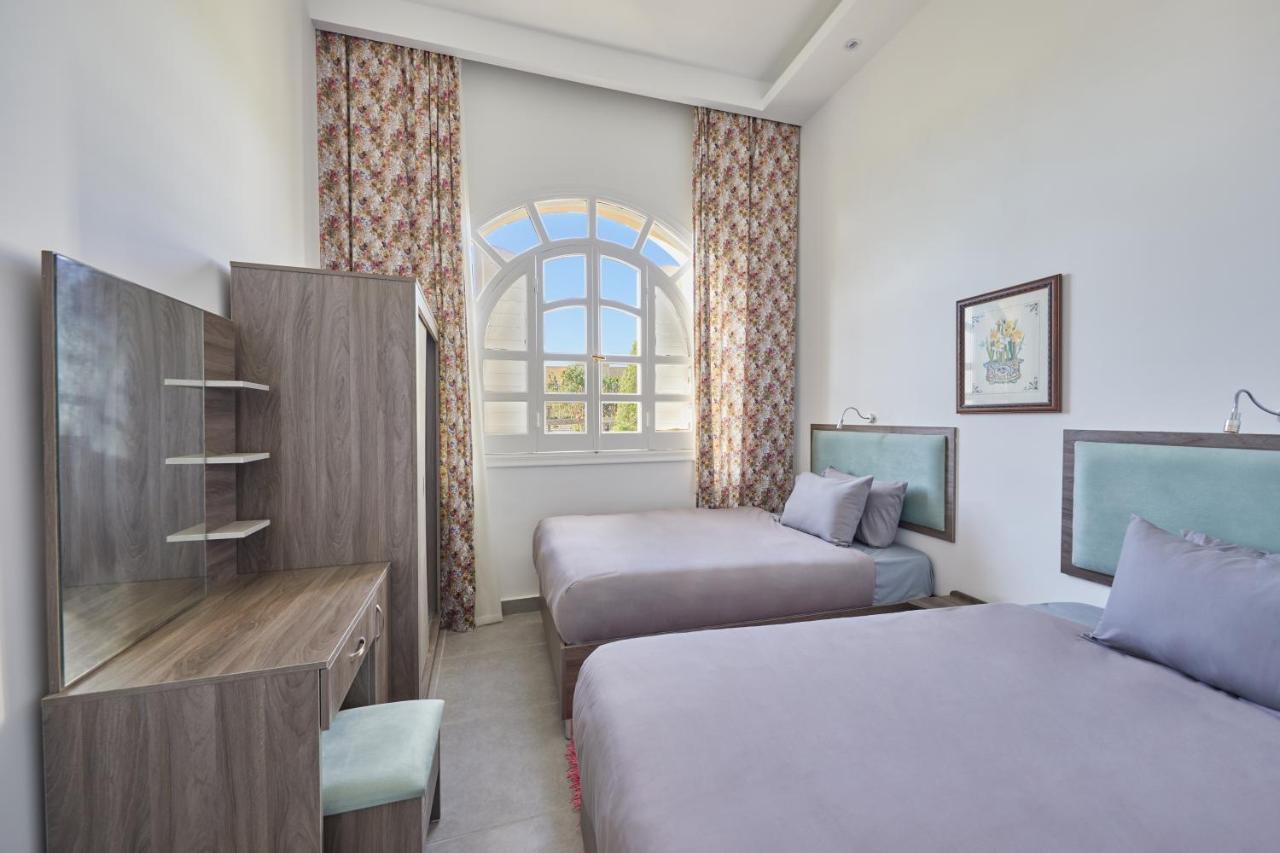 Le Royal Marina Hotel El Alamein Bagian luar foto